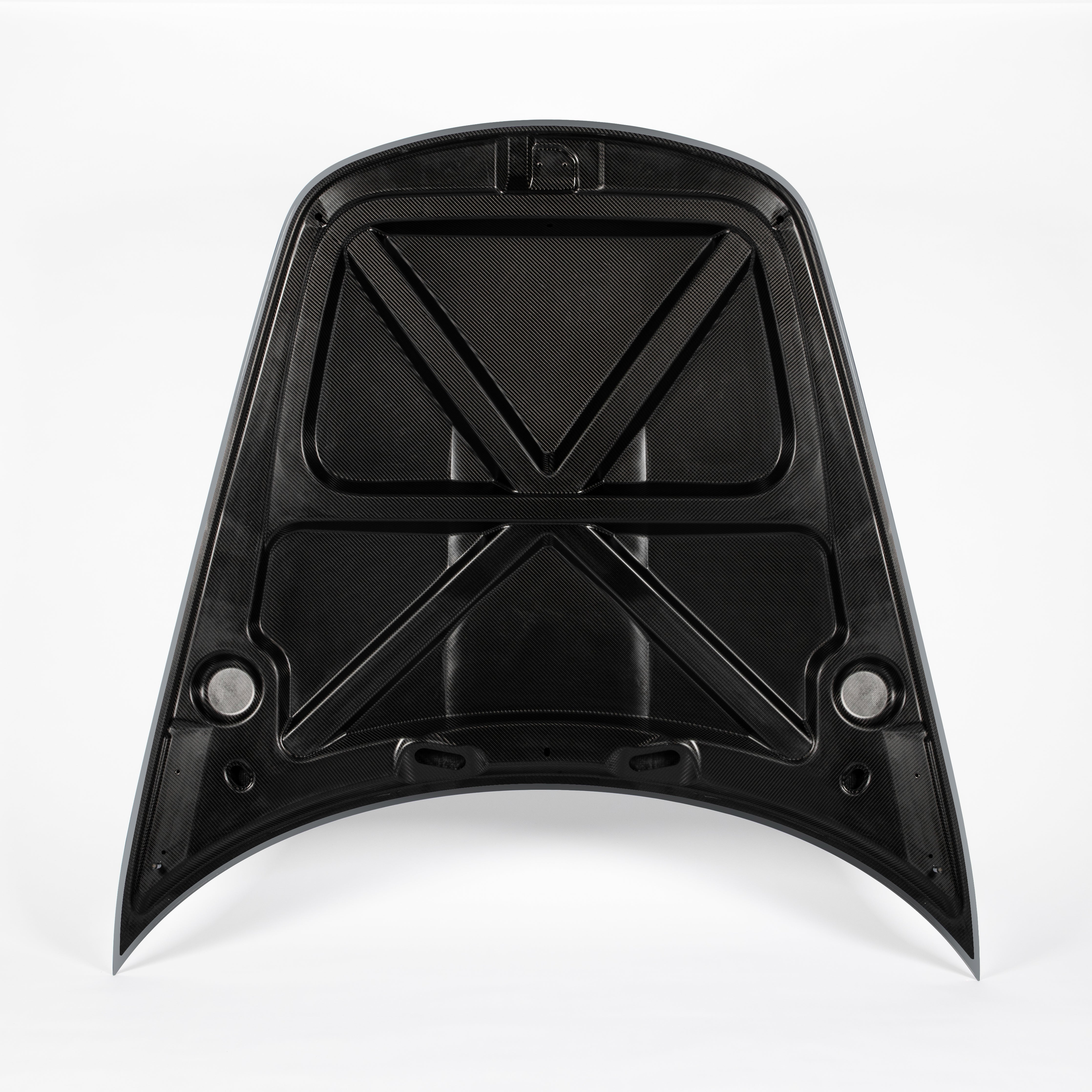 MOTORHAUBE AUS KARBONFASER