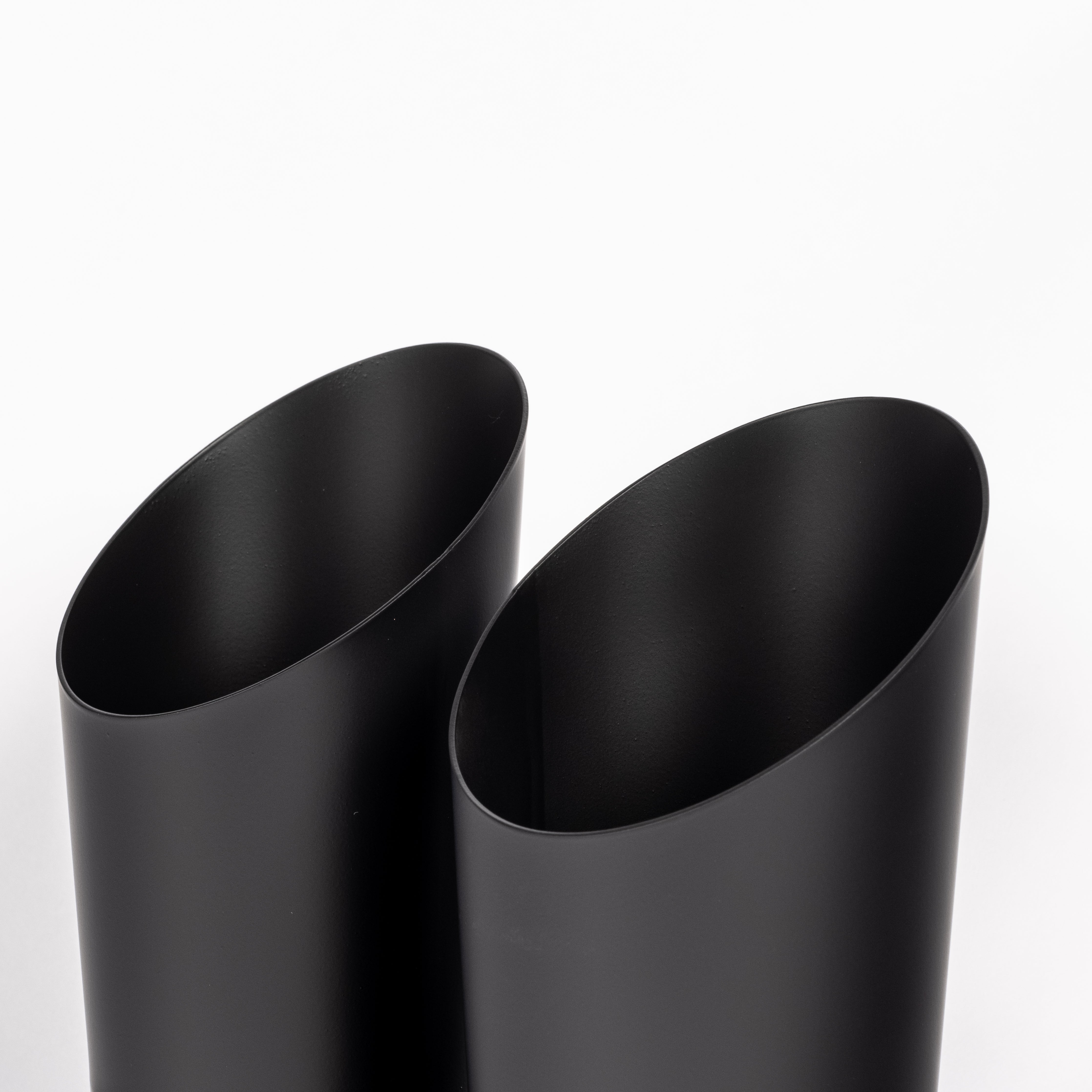 AUSPUFFSPITZEN AUS TITAN (SCHWARZ BESCHICHTET)