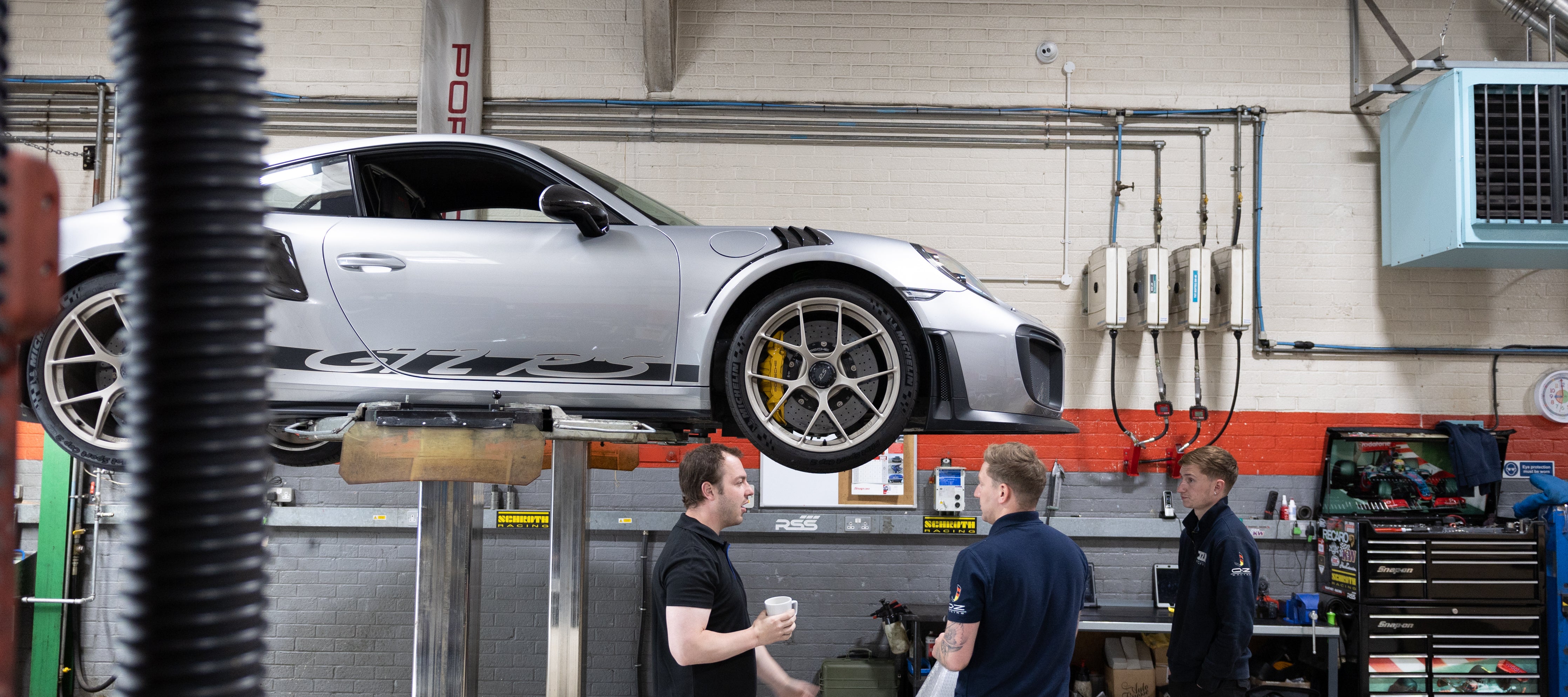 JCR GT2 RS / MANTHEY PERFORMANCE KIT INSTALL - DAY 1